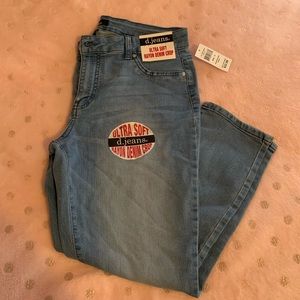 D Jeans Light Wash Denim Crop 12